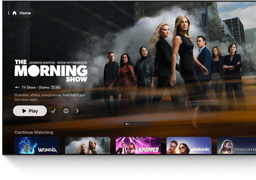 Plochá televize se zobrazenym prost?edím vychozí obrazovky aplikace Apple TV