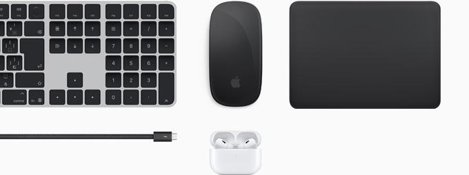 Magic Keyboard、Magic Mouse、Magic Trackpad、Thunderbolt 4 Proケーブル、AirPods Proを含むアクセサリのコレクション