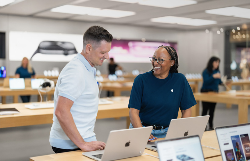 CEO? Marc-André Lebeau? ?? Apple Store? ???? ??? Kareema??? ?? ??? ????.