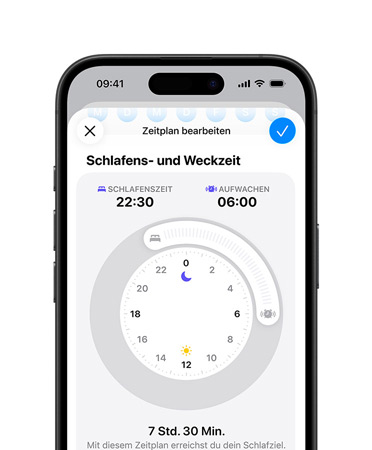 iPhone, Health App mit Schlafenszeiten ge?ffnet, Schlafenszeit auf 22:30 Uhr eingestellt, Aufwachzeit auf 6:00 Uhr eingestellt, runde Zeitanzeige in der Mitte des Displays, Schlafziel von 7 Stunden und 30 Minuten erreicht
