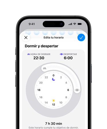 iPhone, app Salud abierta en la sección de rutina de sue?o, horario para irse a dormir programado a las 22:30, horario para despertarse programado a las 6:00, en el centro de la pantalla se muestra un dial circular con el objetivo de sue?o de 7 h 30 min cumplido