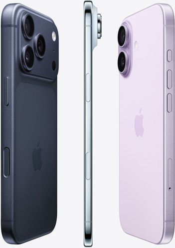 iPhone 17 Pro w kolorze g??bokiego b??kitu ustawiony z obiektywem skierowanym do przodu, widok boku iPhone’a Air w kolorze b??kitnym i ty?u iPhone’a 17 w kolorze lawendy u?o?onych w wachlarz.