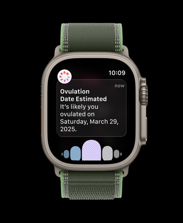 Apple Watch Ultra 3, bo?tier en titane naturel, notification de date d’estimation d’ovulation provenant de Suivi de cycle dans l’app Santé, bracelet, Boucle Trail, bleu/bleu vif