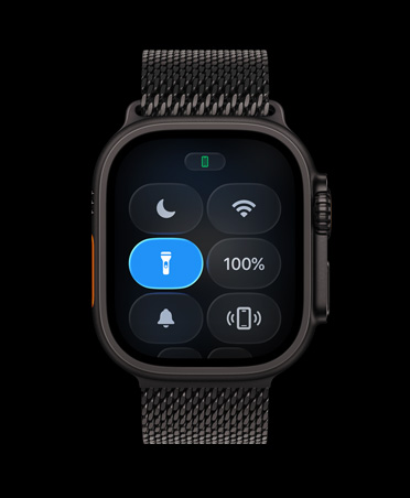 Apple Watch Ultra 3, finition naturelle, bo?tier en titane, Centre de contr?le, bouton Lampe torche, Bracelet Milanais en titane, coloris noir
