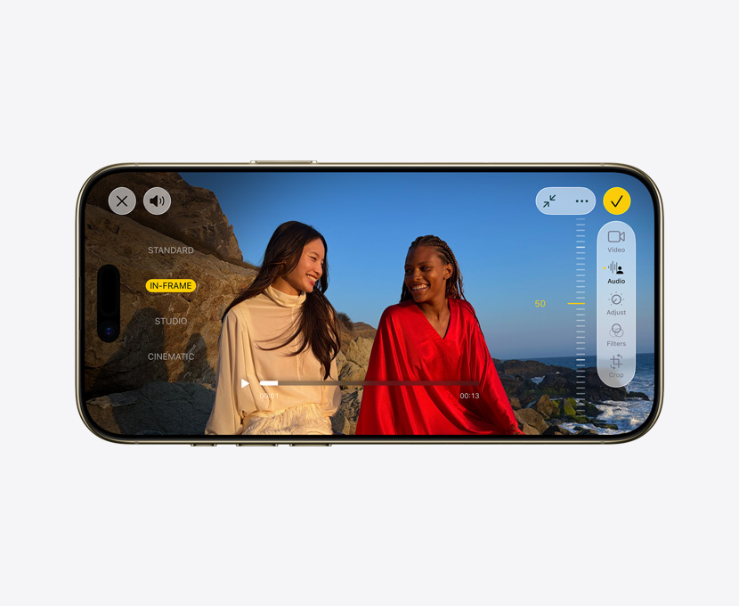 iPhone Air el?lnézetb?l, rajta profi min?ség? videó, amelyen az Audiomix funkciót használják